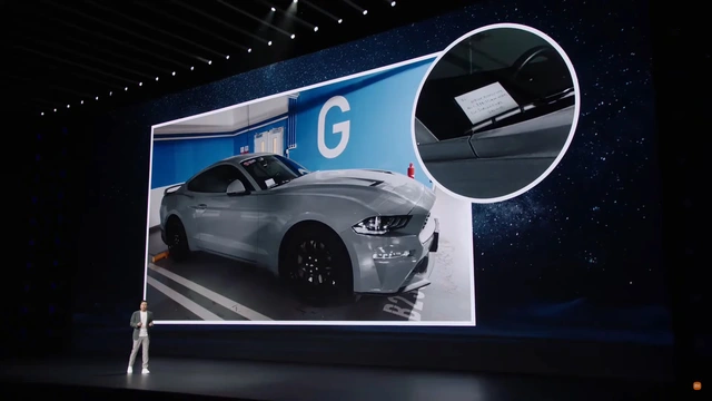 Muốn trải nghiệm nhiều loại xe, CEO Xiaomi Lôi Quân "ngụy trang" đến showroom để lái thử, mượn cả xe của nhân viên: Miệt mài ghi chép, xong việc không quên đổ xăng và rửa xe- Ảnh 2. Muốn trải nghiệm nhiều loại xe, CEO Xiaomi Lôi Quân "ngụy trang" đến showroom để lái thử, mượn cả xe của nhân viên: Miệt mài ghi chép, xong việc không quên đổ xăng và rửa xe- Ảnh 2.