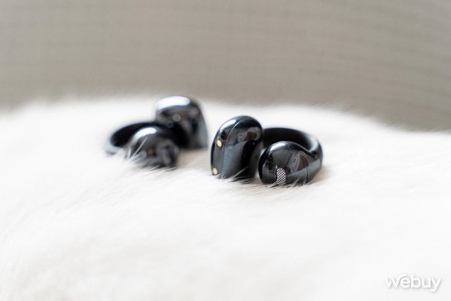 Mẫu tai nghe thiết kế kì dị đang bán chạy, công năng trái ngược loại chống ồn chủ động, giá khoảng 350.000đ- Ảnh 12. Mẫu tai nghe thiết kế kì dị đang bán chạy, công năng trái ngược loại chống ồn chủ động, giá khoảng 350.000đ- Ảnh 12.