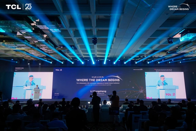 TCL kỷ niệm 25 năm toàn cầu hoá, khẳng định cam kết phát triển bền vững đồng hành cùng Việt Nam- Ảnh 1. TCL kỷ niệm 25 năm toàn cầu hoá, khẳng định cam kết phát triển bền vững đồng hành cùng Việt Nam- Ảnh 1.