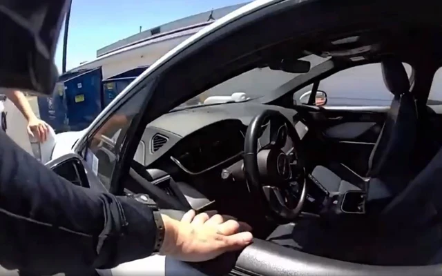 Xe taxi tự lái lao vào làn đường ngược chiều, gây náo loạn giao thông tại Hoa Kỳ!- Ảnh 2. Xe taxi tự lái lao vào làn đường ngược chiều, gây náo loạn giao thông tại Hoa Kỳ!- Ảnh 2.