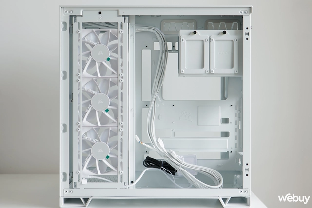 Trên tay Corsair 6500X: 2 mặt kính "lộ thiên", khoang kép giúp giấu dây dễ dàng và thoáng mát, giá gần 4,6 triệu đồng- Ảnh 19. Trên tay Corsair 6500X: 2 mặt kính "lộ thiên", khoang kép giúp giấu dây dễ dàng và thoáng mát, giá gần 4,6 triệu đồng- Ảnh 19.