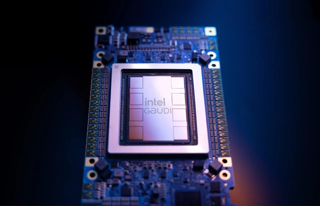 Thất bại trong cuộc đua chip AI trước NVIDIA và AMD, Intel đối diện thảm họa chưa từng thấy: Lợi nhuận bay hơi 85%, sắp sa thải 15.000 người- Ảnh 2. Thất bại trong cuộc đua chip AI trước NVIDIA và AMD, Intel đối diện thảm họa chưa từng thấy: Lợi nhuận bay hơi 85%, sắp sa thải 15.000 người- Ảnh 2.