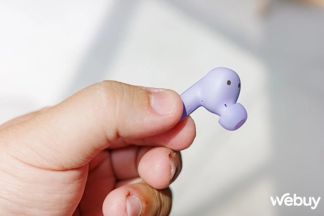 Cận cảnh JBL Live Beam 3: Ngoại hình sáng, chất âm ổn, chống ồn chủ động khá, quan trọng là sở hữu thứ cả Apple lẫn Samsung chưa làm được- Ảnh 4. Cận cảnh JBL Live Beam 3: Ngoại hình sáng, chất âm ổn, chống ồn chủ động khá, quan trọng là sở hữu thứ cả Apple lẫn Samsung chưa làm được- Ảnh 4.