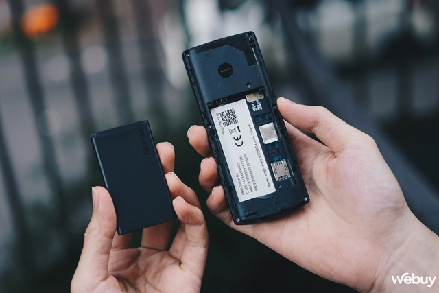 Trên tay Nokia 105 4G Pro - điện thoại Trên tay Nokia 105 4G Pro - điện thoại