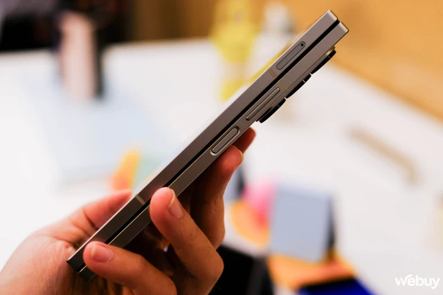 Galaxy Z Fold6 Slim lộ giá bán và thông số khủng, đối đầu iPhone 16 Pro Max- Ảnh 1. Galaxy Z Fold6 Slim lộ giá bán và thông số khủng, đối đầu iPhone 16 Pro Max- Ảnh 1.