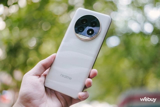 Smartphone này giá chỉ 6,9 triệu có thiết kế đẹp, camera 50MP chất lượng, pin 5.200mAh, chip Snapdragon 7s Gen 2- Ảnh 25. Smartphone này giá chỉ 6,9 triệu có thiết kế đẹp, camera 50MP chất lượng, pin 5.200mAh, chip Snapdragon 7s Gen 2- Ảnh 25.