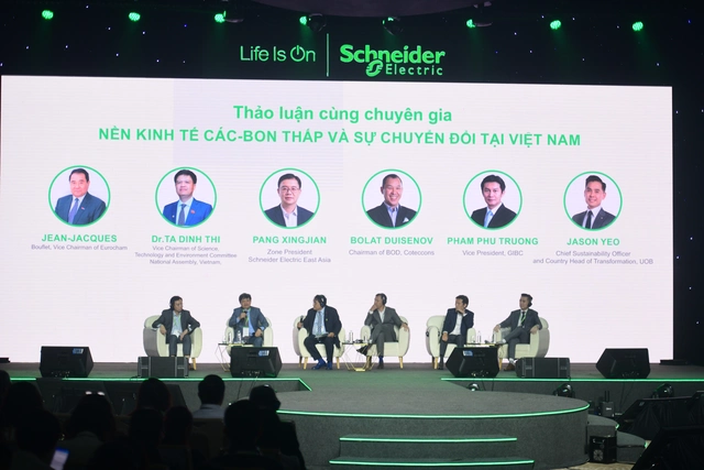 Schneider Electric công bố loạt giải pháp ứng dụng AI: Hướng tới phát triển bền vững, giảm thiểu biến đổi khí hậu- Ảnh 1. Schneider Electric công bố loạt giải pháp ứng dụng AI: Hướng tới phát triển bền vững, giảm thiểu biến đổi khí hậu- Ảnh 1.