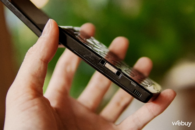 16 năm trước fan Sony Ericsson "mơ" về combo nghe nhạc này, giá bán còn đắt hơn iPhone cùng thời- Ảnh 6. 16 năm trước fan Sony Ericsson "mơ" về combo nghe nhạc này, giá bán còn đắt hơn iPhone cùng thời- Ảnh 6.