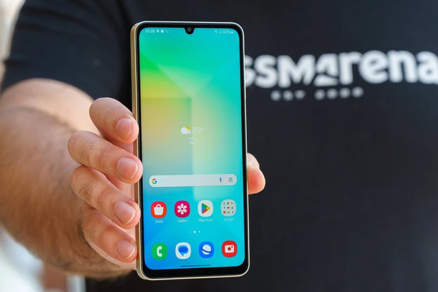 Ảnh thực tế điện thoại Samsung giá chỉ hơn 3 triệu đồng: Thiết kế đẹp mắt, camera 50MP, pin 5.000mAh- Ảnh 8. Ảnh thực tế điện thoại Samsung giá chỉ hơn 3 triệu đồng: Thiết kế đẹp mắt, camera 50MP, pin 5.000mAh- Ảnh 8.