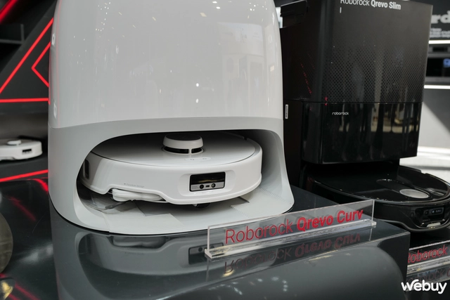 Ra mắt robot hút bụi có "tay" để leo thềm cao và thảm dày, tránh vật bằng AI, dock sạc thiết kế mới lạ- Ảnh 4. Ra mắt robot hút bụi có "tay" để leo thềm cao và thảm dày, tránh vật bằng AI, dock sạc thiết kế mới lạ- Ảnh 4.