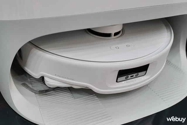 Ra mắt robot hút bụi có "tay" để leo thềm cao và thảm dày, tránh vật bằng AI, dock sạc thiết kế mới lạ- Ảnh 2. Ra mắt robot hút bụi có "tay" để leo thềm cao và thảm dày, tránh vật bằng AI, dock sạc thiết kế mới lạ- Ảnh 2.