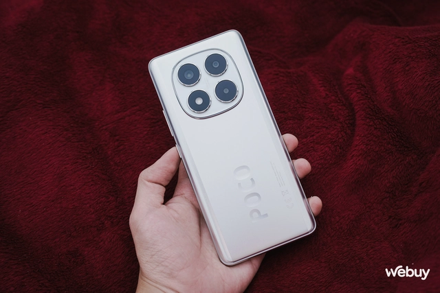 Đây là điện thoại Xiaomi chính hãng giá chỉ hơn 5 triệu: Thiết kế đẹp, có chống nước IP68, hiệu năng mạnh kèm pin 5.110mAh- Ảnh 9. Đây là điện thoại Xiaomi chính hãng giá chỉ hơn 5 triệu: Thiết kế đẹp, có chống nước IP68, hiệu năng mạnh kèm pin 5.110mAh- Ảnh 9.