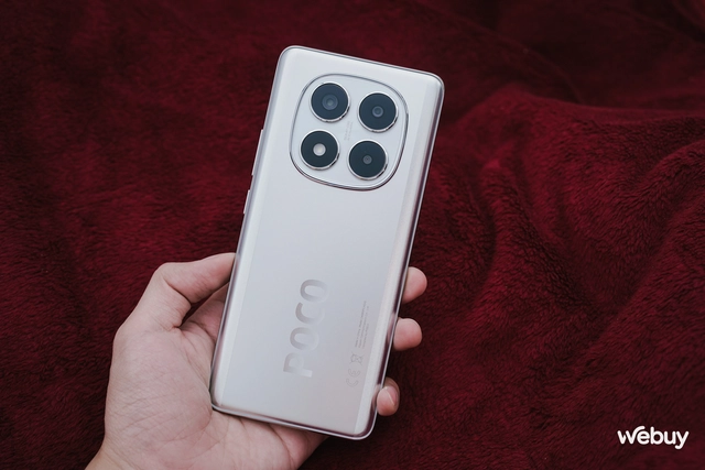 Đây là điện thoại Xiaomi chính hãng giá chỉ hơn 5 triệu: Thiết kế đẹp, có chống nước IP68, hiệu năng mạnh kèm pin 5.110mAh- Ảnh 2. Đây là điện thoại Xiaomi chính hãng giá chỉ hơn 5 triệu: Thiết kế đẹp, có chống nước IP68, hiệu năng mạnh kèm pin 5.110mAh- Ảnh 2.