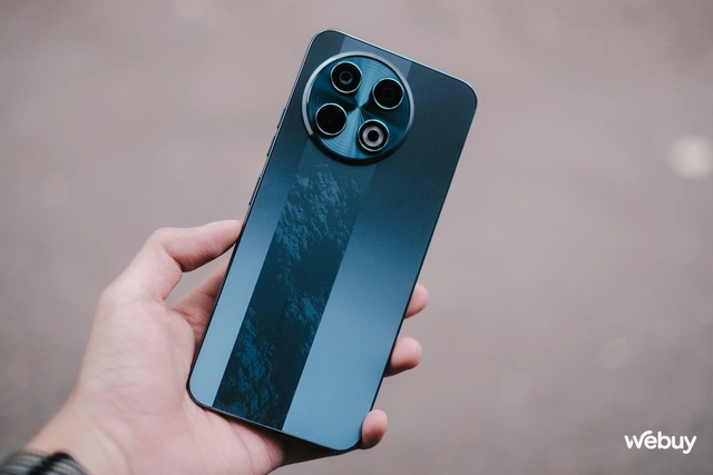 Năm mới sắm điện thoại mới: Thiết kế đẹp, camera 108MP, pin 5.000mAh, có cả bản Transformers đặc biệt mà giá chỉ hơn 4 triệu đồng- Ảnh 24. Năm mới sắm điện thoại mới: Thiết kế đẹp, camera 108MP, pin 5.000mAh, có cả bản Transformers đặc biệt mà giá chỉ hơn 4 triệu đồng- Ảnh 24.