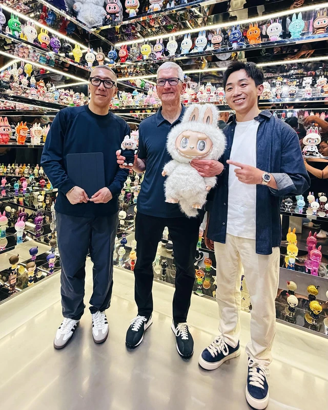 CEO Tim Cook: "Tôi yêu Labubu", cổ phiếu Pop Mart ngay lập tức tăng 6%- Ảnh 3. CEO Tim Cook: "Tôi yêu Labubu", cổ phiếu Pop Mart ngay lập tức tăng 6%- Ảnh 3.
