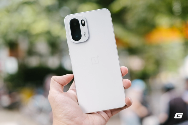 Đây là điện thoại Snapdragon 8 Elite rẻ nhất, - Ảnh 6.