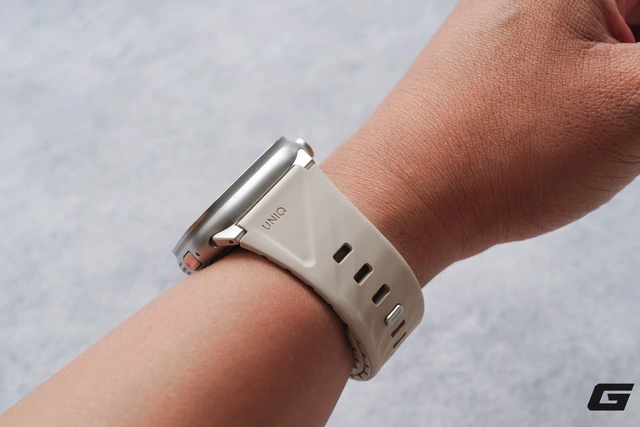 Dùng thử bộ dây đeo Apple Watch từ nhà UNIQ và Skinarma: Ba phong cách, ba trải nghiệm khác nhau - Ảnh 4.