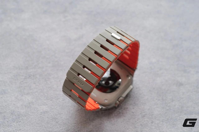 Dùng thử bộ dây đeo Apple Watch từ nhà UNIQ và Skinarma: Ba phong cách, ba trải nghiệm khác nhau - Ảnh 25.