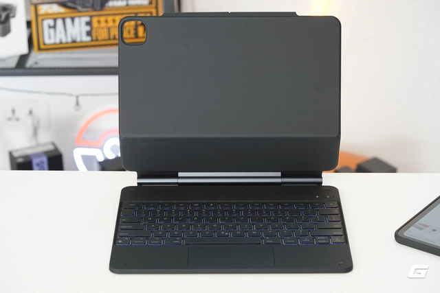 Bỏ Magic Keyboard, tôi thử biến iPad Pro M4 thành workstation với chiếc bàn phím này và kết quả vượt kỳ vọng! - Ảnh 25.