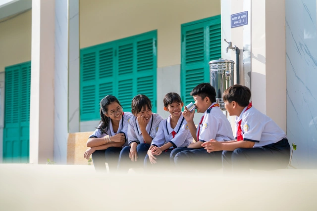 Apple hỗ trợ triển khai hệ thống nước sạch IoT đầu tiên cho trường học miền Tây - Ảnh 4.