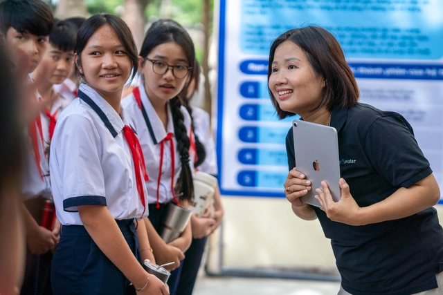 Apple hỗ trợ triển khai hệ thống nước sạch IoT đầu tiên cho trường học miền Tây - Ảnh 3.