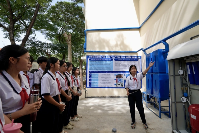 Apple hỗ trợ triển khai hệ thống nước sạch IoT đầu tiên cho trường học miền Tây - Ảnh 1.