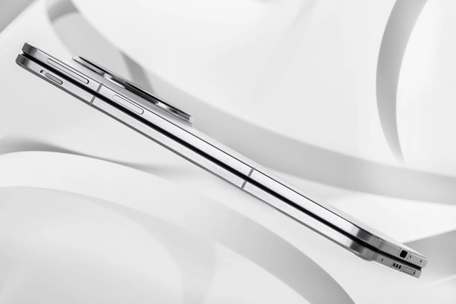 Cận cảnh OPPO Find N5: Smartphone gập mỏng nhẹ nhất thế giới nhưng vẫn có pin khủng, hiệu năng cực mạnh với chip Snapdragon 8 Elite, sắp bán chính hãng- Ảnh 10. Cận cảnh OPPO Find N5: Smartphone gập mỏng nhẹ nhất thế giới nhưng vẫn có pin khủng, hiệu năng cực mạnh với chip Snapdragon 8 Elite, sắp bán chính hãng- Ảnh 10.