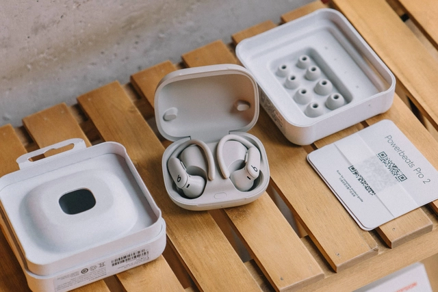 Trải nghiệm Beats Powerbeats Pro 2: Tai nghe đo nhịp tim của Apple thì dùng như thế nào?- Ảnh 1. Trải nghiệm Beats Powerbeats Pro 2: Tai nghe đo nhịp tim của Apple thì dùng như thế nào?- Ảnh 1.