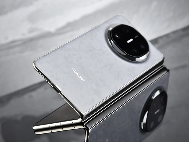 Bị Mỹ cấm vận, Huawei vẫn vươn lên dẫn đầu thị trường smartphone gập- Ảnh 1. Bị Mỹ cấm vận, Huawei vẫn vươn lên dẫn đầu thị trường smartphone gập- Ảnh 1.