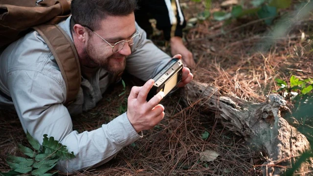 Oukitel WP100 Titan: Điện thoại nặng gần 1kg, pin 33.000mAh kèm máy chiếu, camera 200MP, giá 21 triệu- Ảnh 4. Oukitel WP100 Titan: Điện thoại nặng gần 1kg, pin 33.000mAh kèm máy chiếu, camera 200MP, giá 21 triệu- Ảnh 4.