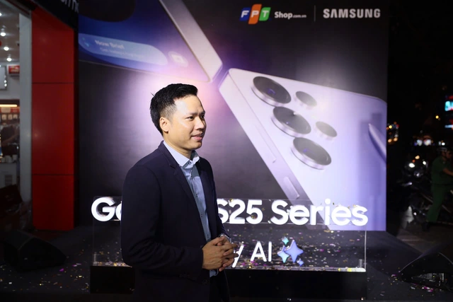 Galaxy S25 series mở b&aacute;n ch&iacute;nh thức: Bản Ultra b&aacute;n đắt như "t&ocirc;m tươi", người d&ugrave;ng Việt mong chờ điều n&agrave;y nhất- Ảnh 2.