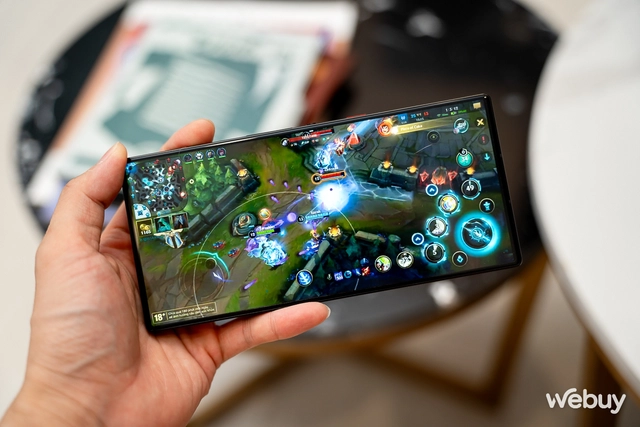 7 điện thoại cao cấp đời cũ ra mắt từ 2022 - 2023, gi&aacute; đ&atilde; giảm mạnh n&ecirc;n vẫn đ&aacute;ng mua đầu 2025 n&agrave;y- Ảnh 7.