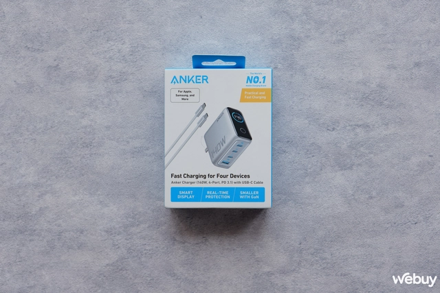 Trải nghiệm củ sạc có cả... màn hình: Thiết kế đẹp, công suất 140W, sạc đồng thời 4 thiết bị- Ảnh 1. Trải nghiệm củ sạc có cả... màn hình: Thiết kế đẹp, công suất 140W, sạc đồng thời 4 thiết bị- Ảnh 1.