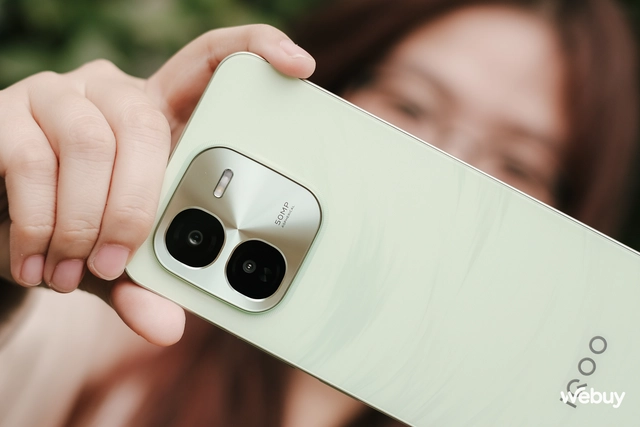 Smartphone này giá chỉ hơn 3 triệu đồng cực đáng mua: Thiết kế đẹp, chip Snapdragon kèm pin 6.000mAh, sẵn tiếng Việt- Ảnh 4. Smartphone này giá chỉ hơn 3 triệu đồng cực đáng mua: Thiết kế đẹp, chip Snapdragon kèm pin 6.000mAh, sẵn tiếng Việt- Ảnh 4.