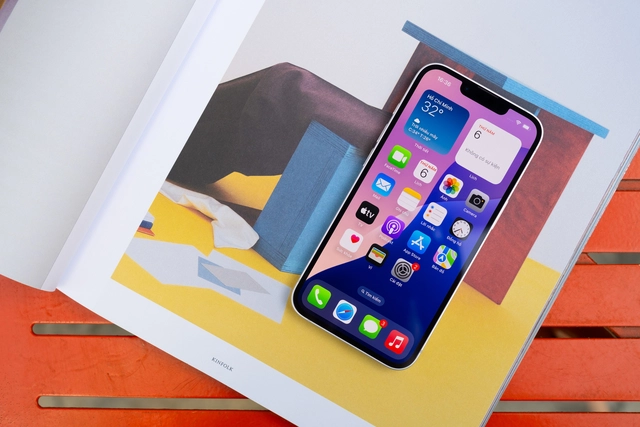 So sánh iPhone 16e và Pixel 9a: Chọn điện thoại tầm trung nào hợp lý và hợp ví?- Ảnh 4. So sánh iPhone 16e và Pixel 9a: Chọn điện thoại tầm trung nào hợp lý và hợp ví?- Ảnh 4.