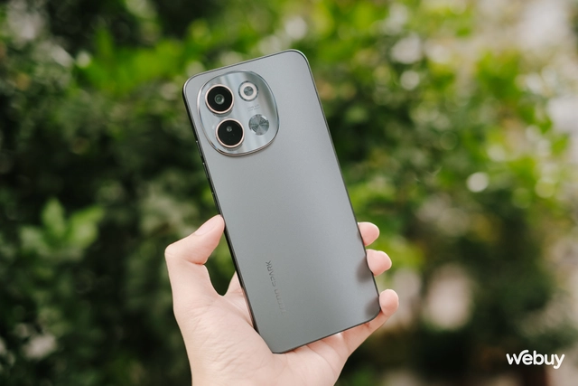 Trên tay điện thoại 5G giá rẻ ai cũng mua được: Thiết kế đẹp, màn hình 120Hz, camera 108MP kèm pin 5.000mAh, giá chính hãng chỉ hơn 3 triệu đồng- Ảnh 4. Trên tay điện thoại 5G giá rẻ ai cũng mua được: Thiết kế đẹp, màn hình 120Hz, camera 108MP kèm pin 5.000mAh, giá chính hãng chỉ hơn 3 triệu đồng- Ảnh 4.