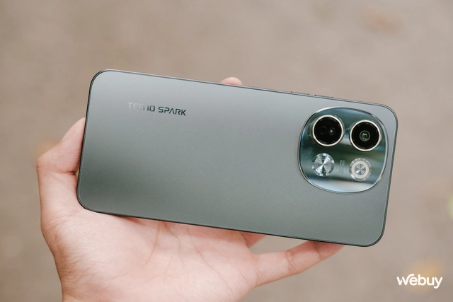 Trên tay điện thoại 5G giá rẻ ai cũng mua được: Thiết kế đẹp, màn hình 120Hz, camera 108MP kèm pin 5.000mAh, giá chính hãng chỉ hơn 3 triệu đồng- Ảnh 2. Trên tay điện thoại 5G giá rẻ ai cũng mua được: Thiết kế đẹp, màn hình 120Hz, camera 108MP kèm pin 5.000mAh, giá chính hãng chỉ hơn 3 triệu đồng- Ảnh 2.