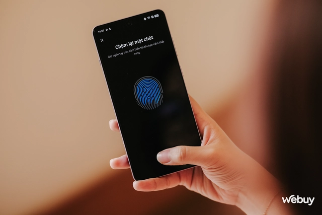Trên tay điện thoại Snapdragon 8 Elite rẻ nhất: Thiết kế cao cấp, camera chụp đẹp, pin khủng 6.100mAh, giá rẻ hơn cả iPhone 16e- Ảnh 17. Trên tay điện thoại Snapdragon 8 Elite rẻ nhất: Thiết kế cao cấp, camera chụp đẹp, pin khủng 6.100mAh, giá rẻ hơn cả iPhone 16e- Ảnh 17.