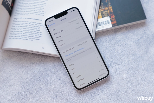 Mở hộp iPhone 16e chính hãng VN/A và những điều bất ngờ: Có lẽ chỉ Apple mới dám làm điều này!- Ảnh 19. Mở hộp iPhone 16e chính hãng VN/A và những điều bất ngờ: Có lẽ chỉ Apple mới dám làm điều này!- Ảnh 19.