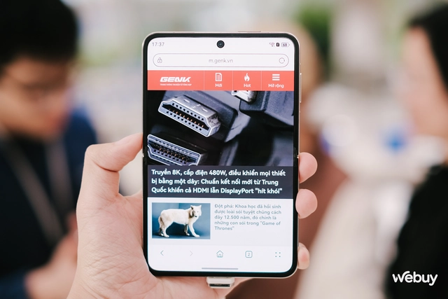Trên tay smartphone gập độc dị nhất thế giới chỉ Huawei làm được: Thiết kế như máy đọc sách, chụp ảnh cực đẹp, giá như được mang về bán chính hãng!- Ảnh 27. Trên tay smartphone gập độc dị nhất thế giới chỉ Huawei làm được: Thiết kế như máy đọc sách, chụp ảnh cực đẹp, giá như được mang về bán chính hãng!- Ảnh 27.