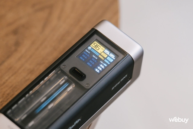 Dùng thử pin dự phòng xịn nhất của Xiaomi: Dung lượng 25.000mAh, công suất 210W, có cả màn hình giám sát, sạc từ đồng hồ tới laptop đều quá ngon lành- Ảnh 9. Dùng thử pin dự phòng xịn nhất của Xiaomi: Dung lượng 25.000mAh, công suất 210W, có cả màn hình giám sát, sạc từ đồng hồ tới laptop đều quá ngon lành- Ảnh 9.