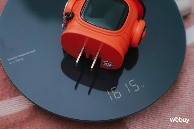 Củ sạc giờ phát triển tới mức này luôn: Thiết kế độc lạ, có cả màn hình màu, kết nối Bluetooth, thậm chí chơi được cả game- Ảnh 7. Củ sạc giờ phát triển tới mức này luôn: Thiết kế độc lạ, có cả màn hình màu, kết nối Bluetooth, thậm chí chơi được cả game- Ảnh 7.