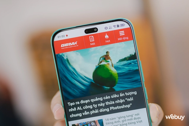 Trên tay điện thoại mới của Honor: Smartphone đẹp nhưng mỏng manh giờ đã quá lỗi thời rồi, đây mới là xu hướng của năm 2025!- Ảnh 10. Trên tay điện thoại mới của Honor: Smartphone đẹp nhưng mỏng manh giờ đã quá lỗi thời rồi, đây mới là xu hướng của năm 2025!- Ảnh 10.