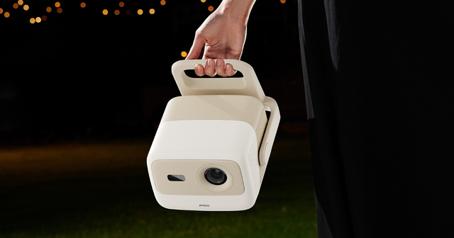 Ra mắt máy chiếu JMGO N1S Nano: Nhỏ như loa Bluetooth, chiếu phim to 180 inch, dùng pin dự phòng cũng xem được- Ảnh 1. Ra mắt máy chiếu JMGO N1S Nano: Nhỏ như loa Bluetooth, chiếu phim to 180 inch, dùng pin dự phòng cũng xem được- Ảnh 1.