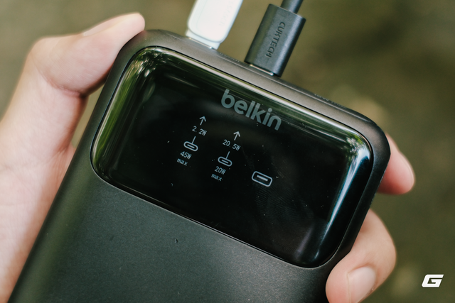 Balo tôi nhẹ đi hơn 1kg nhờ chiếc pin dự phòng Belkin này- Ảnh 9. Balo tôi nhẹ đi hơn 1kg nhờ chiếc pin dự phòng Belkin này- Ảnh 9.
