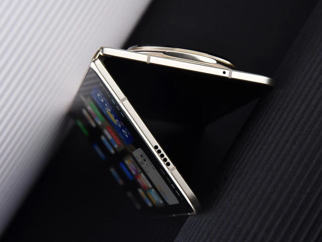 Honor Magic V5 ra mắt quốc tế, giá 43 triệu đồng- Ảnh 6. Honor Magic V5 ra mắt quốc tế, giá 43 triệu đồng- Ảnh 6.