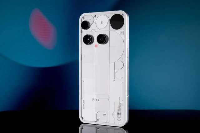 Nothing dính phốt dùng ảnh chụp từ máy ảnh Fujifilm để quảng cáo cho Phone 3, đại diện hãng vào phân trần "Chỉ là sơ suất đáng tiếc"- Ảnh 3. Nothing dính phốt dùng ảnh chụp từ máy ảnh Fujifilm để quảng cáo cho Phone 3, đại diện hãng vào phân trần "Chỉ là sơ suất đáng tiếc"- Ảnh 3.