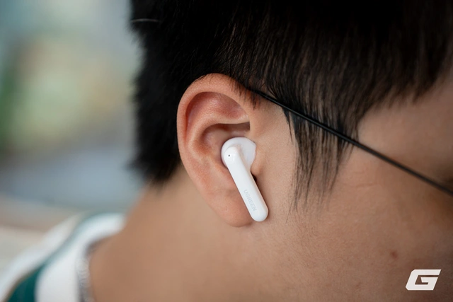 Tai nghe Ugreen EchoBuds Magic: Màn hình cảm ứng trên hộp sạc, chống ồn ngon, pin tốt, nhiều tính năng giá sale khoảng 700.000đ- Ảnh 12. Tai nghe Ugreen EchoBuds Magic: Màn hình cảm ứng trên hộp sạc, chống ồn ngon, pin tốt, nhiều tính năng giá sale khoảng 700.000đ- Ảnh 12.