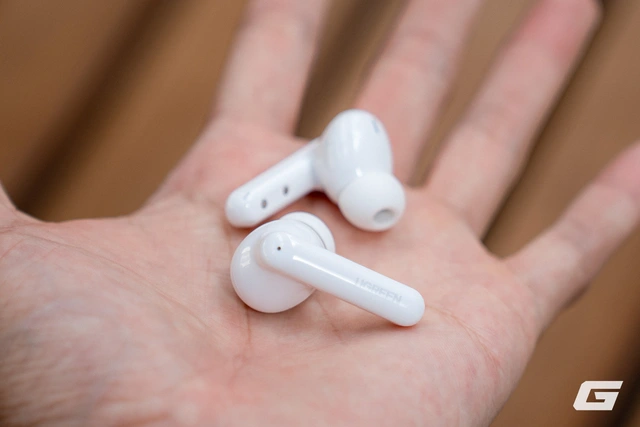 Tai nghe Ugreen EchoBuds Magic: Màn hình cảm ứng trên hộp sạc, chống ồn ngon, pin tốt, nhiều tính năng giá sale khoảng 700.000đ- Ảnh 2. Tai nghe Ugreen EchoBuds Magic: Màn hình cảm ứng trên hộp sạc, chống ồn ngon, pin tốt, nhiều tính năng giá sale khoảng 700.000đ- Ảnh 2.