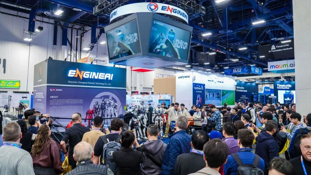 Robot hình người EngineAI ra mắt tại CES 2026 với màn trình diễn mạnh mẽ, gây tranh cãi và hút chú ý toàn cầu - Ảnh 2.